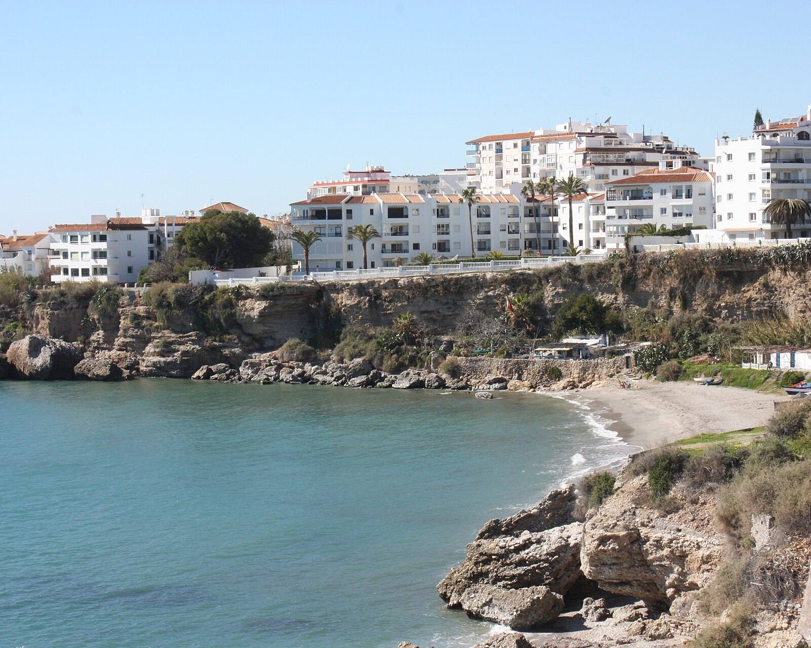 Playa El Salón – Nerja