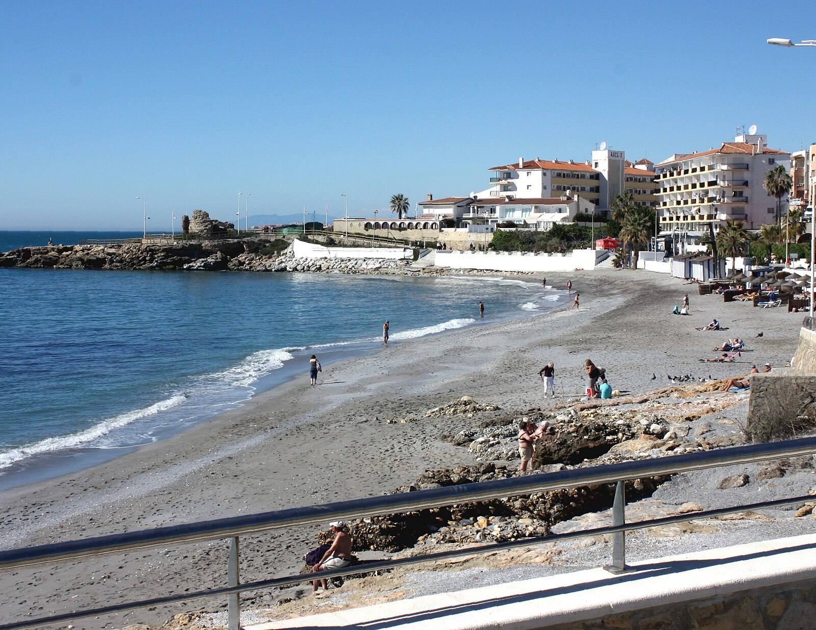 Playa La Torrecilla – Nerja