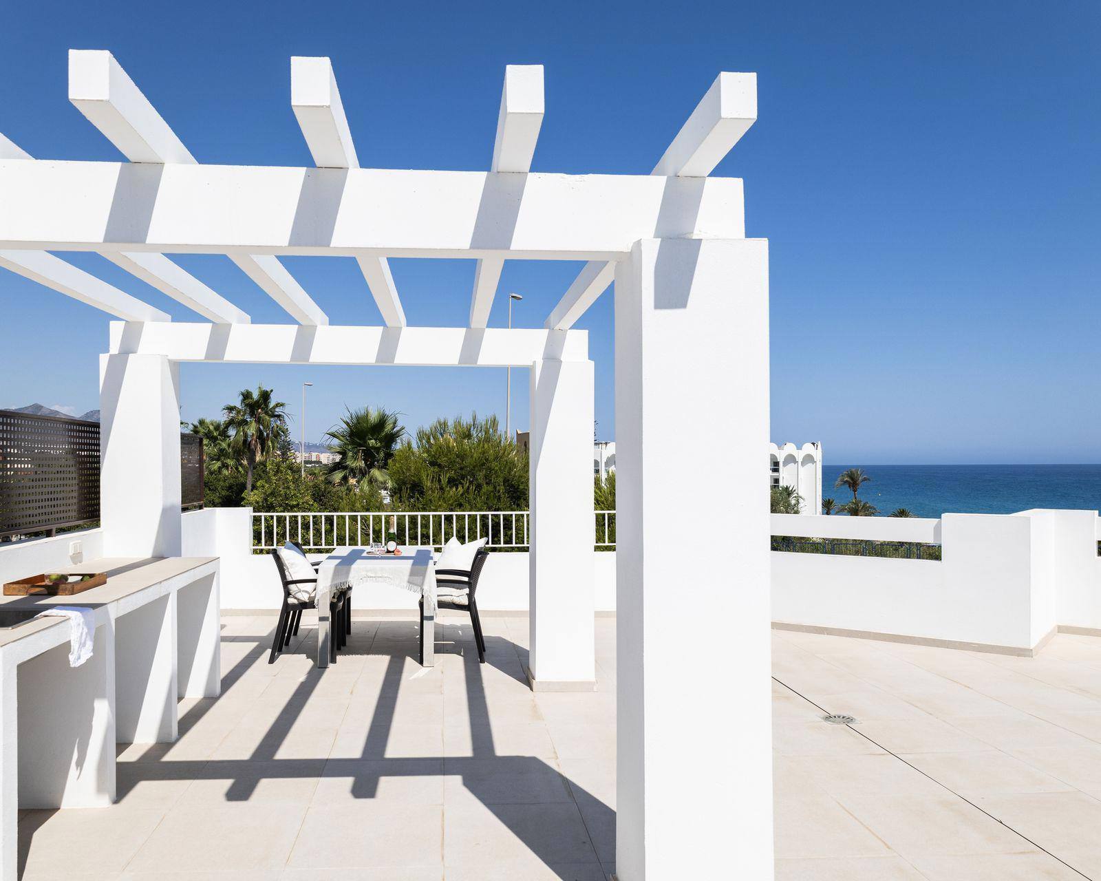 Two-bedroom modern apartment in Nerja
