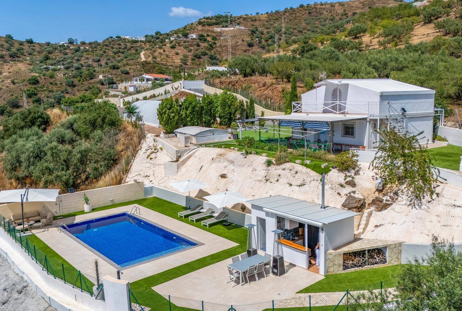 Detached two-bedroom house in Vélez-Málaga