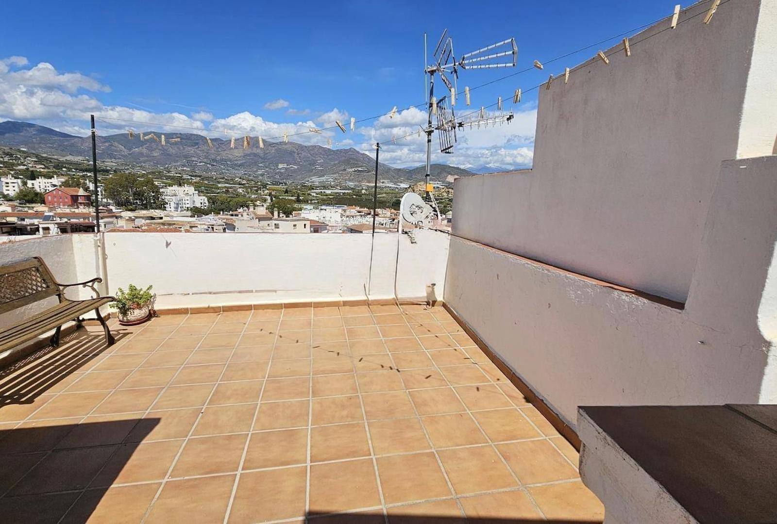 Four-bedroom apartment in Salobreña